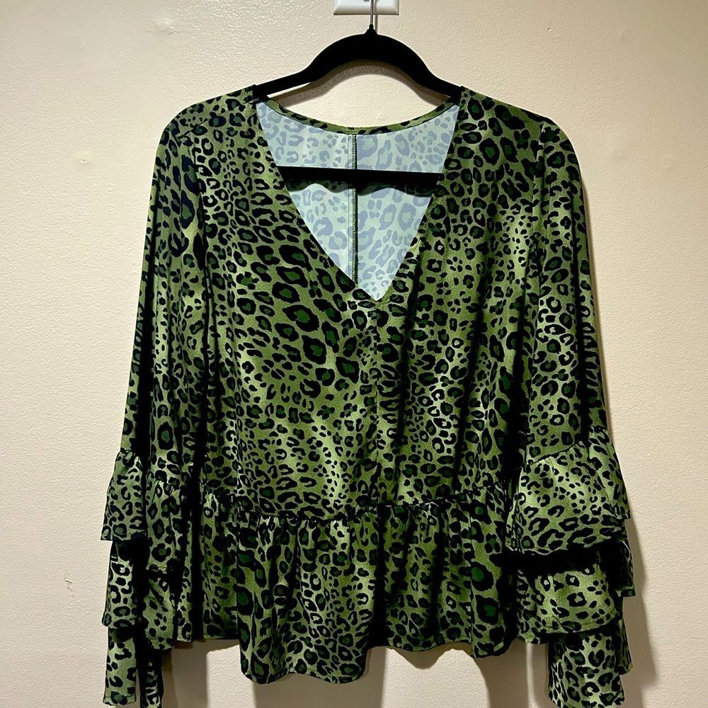 Leopard green ruffle sleeve large top
